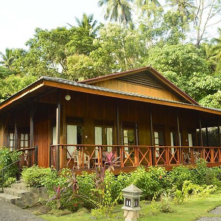 Kungkungan Bay Resort Bitung Ngoại thất bức ảnh
