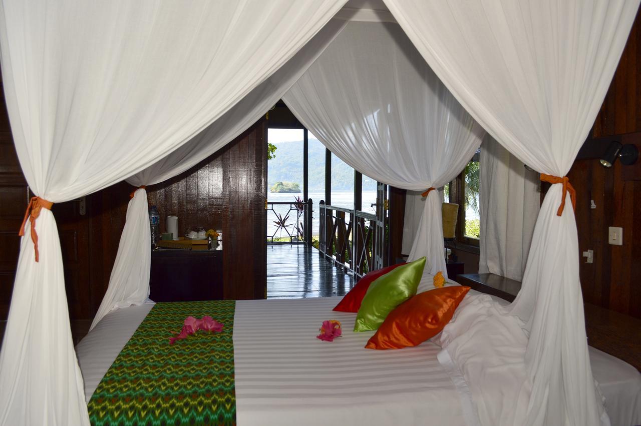 Kungkungan Bay Resort Bitung Ngoại thất bức ảnh