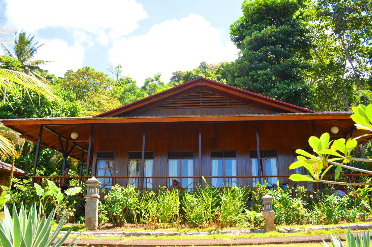 Kungkungan Bay Resort Bitung Ngoại thất bức ảnh