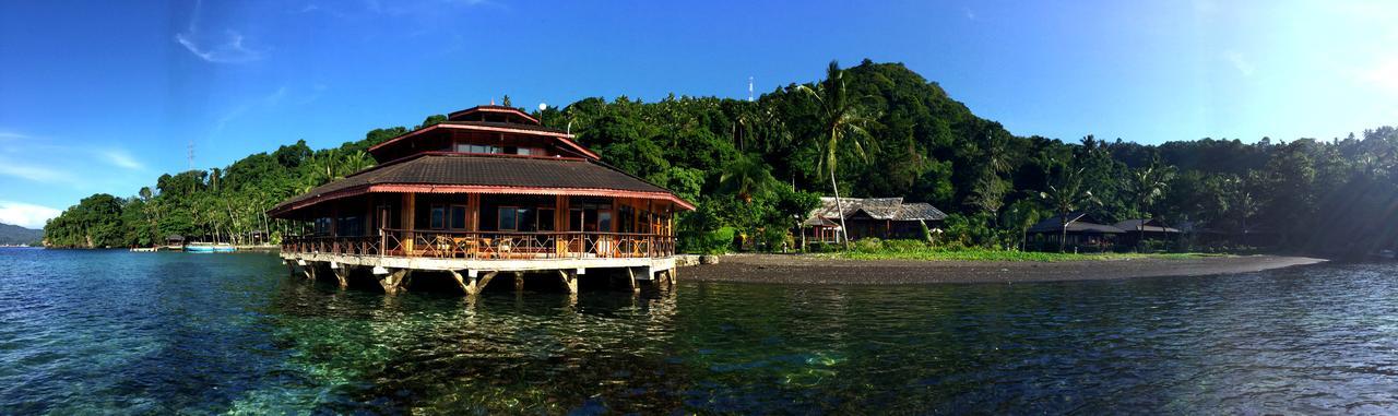 Kungkungan Bay Resort Bitung Ngoại thất bức ảnh